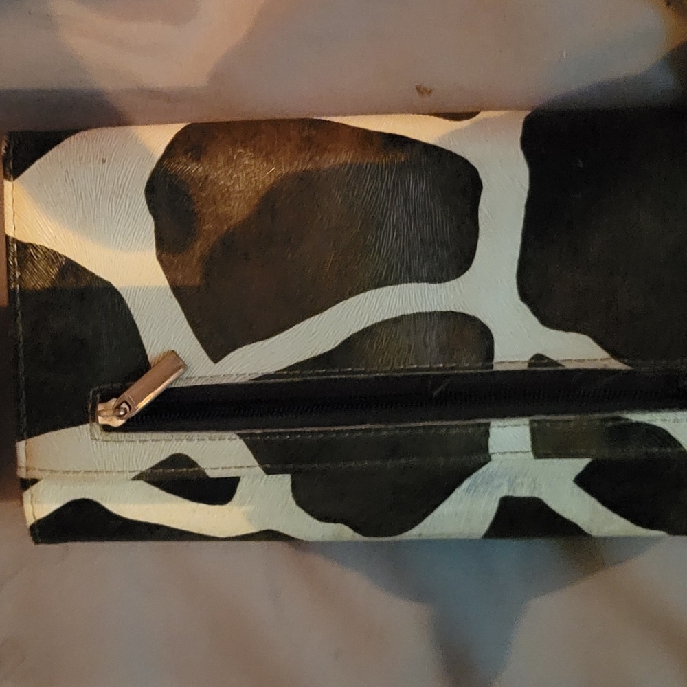 LIKE NEW! LADIES WALLET